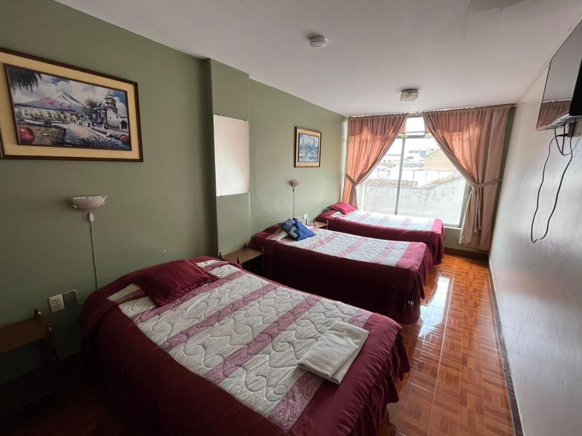 Hotel Cotopaxi Latacunga Bagian luar foto